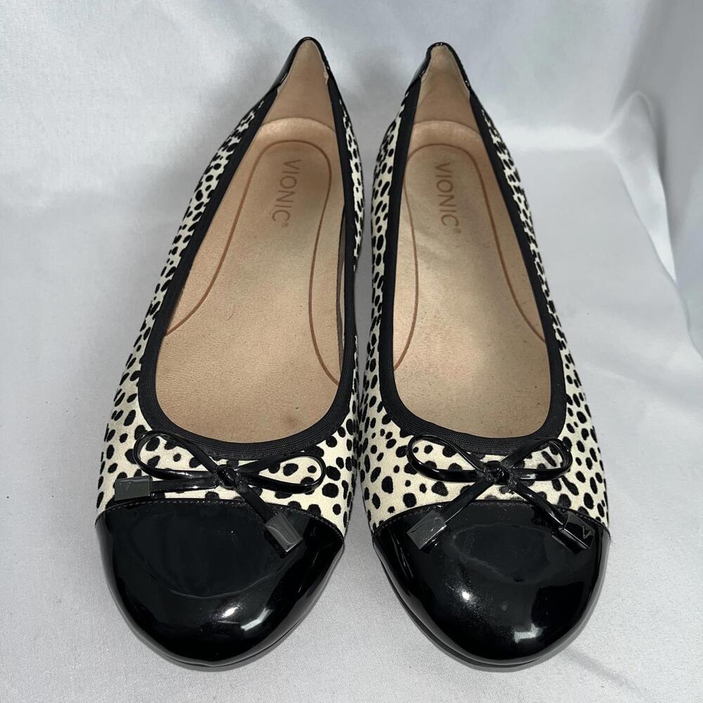 Vionic Black & White Dalmatian Print Ballet Flats
